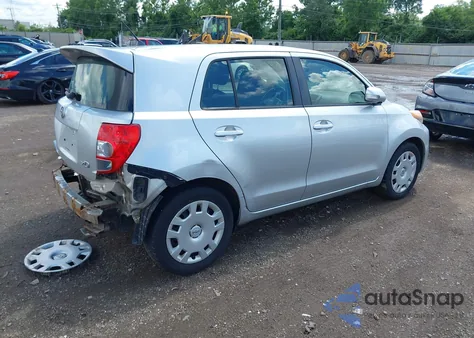 2012 Scion Xd из США, поврежденный, VIN JTKKU4B48C1022758